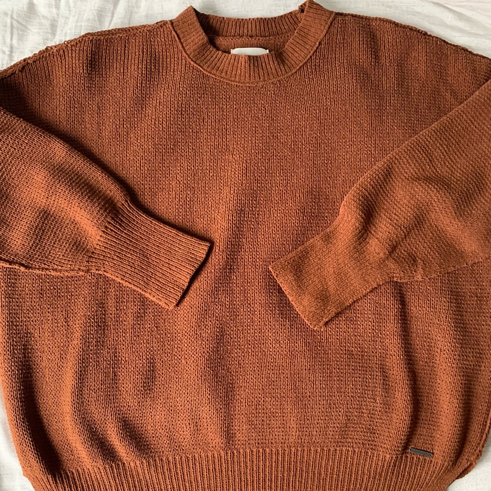 Abercrombie- exposed seam sweater- never worn- size medium